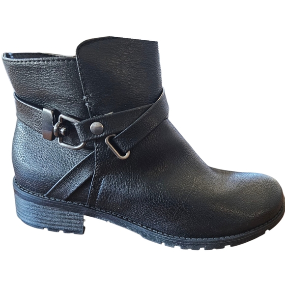 Kohl's Black Ankle Booties with Buckle Detail Size 8.5 - Picture 1 of 8